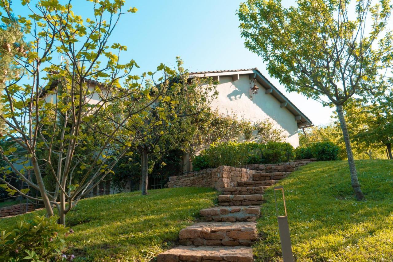 Villa Des Gones Dommartin  Extérieur photo